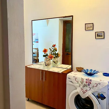 Liza's 아파트 Lukovë